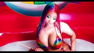 Nicki Manaj - TROLLZ - Sexy Moments - Tit juggle ass shake.